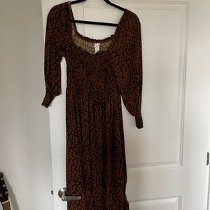 H&M flowy maxi cheetah print dress